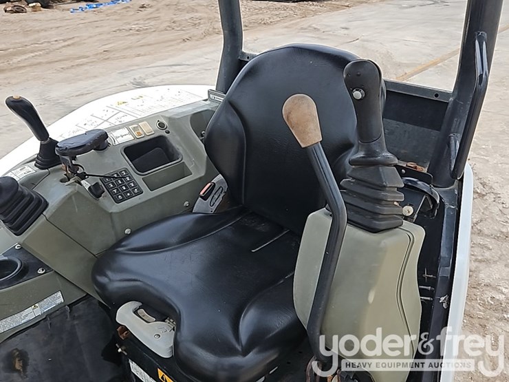 2019-bobcat-e35-image-32