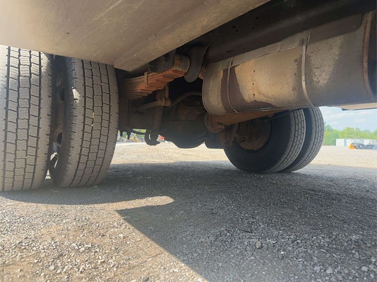 2016-ford-f350-image-26