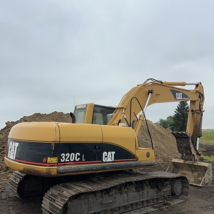 CATERPILLAR 320