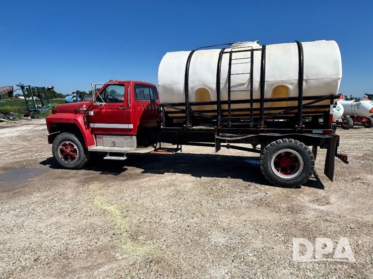 1992-ford-f700-image-13