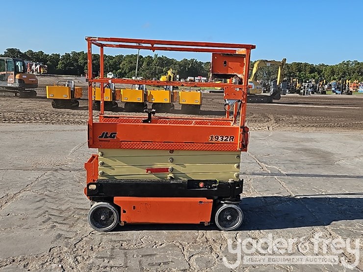 jlg-1932r-image-5