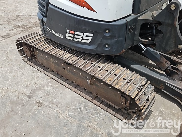 2019-bobcat-e35-image-13