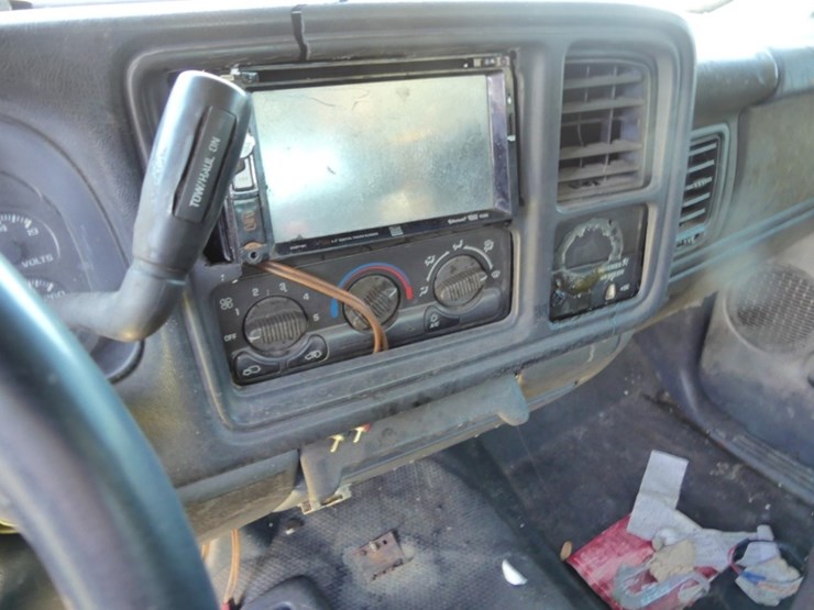 2002-chevrolet-3500-image-13
