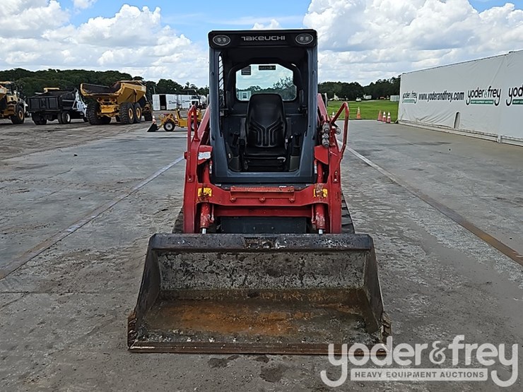 2021-takeuchi-tl8r2-image-14