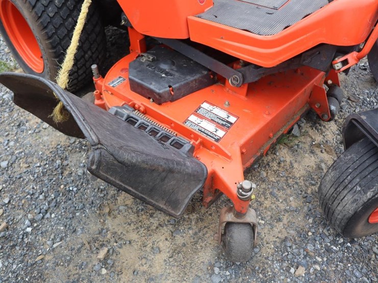 kubota-zd326-image-12