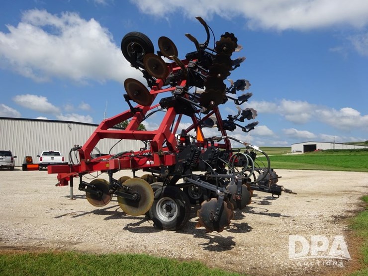 case-ih-5300-image-37
