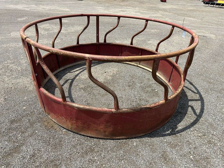 8'-round-bale-feeder-image-3