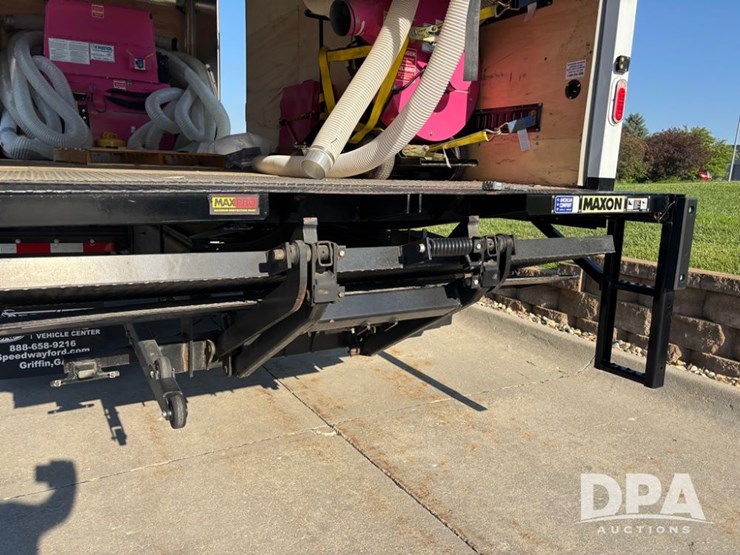 2023-ford-f650-image-42