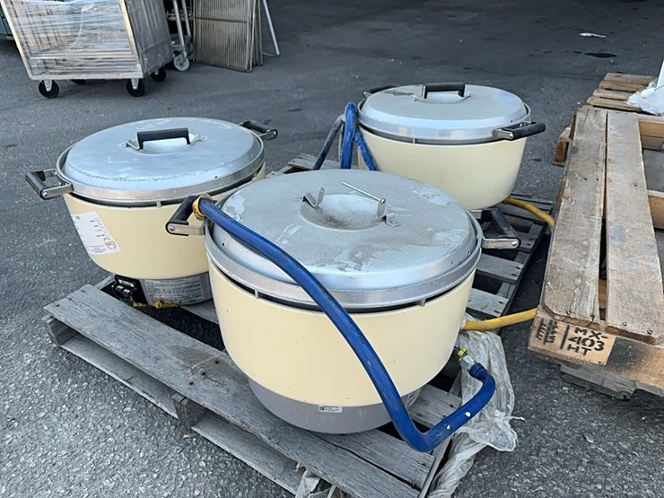lot#----3-rinnai-natural-gas-rice-cookers-image-2