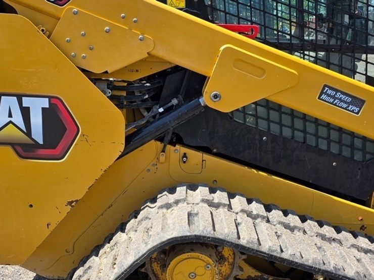 2021-caterpillar-289d3-image-12