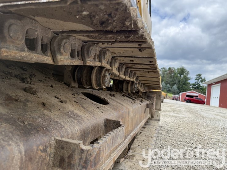 2004-caterpillar-318c-image-27