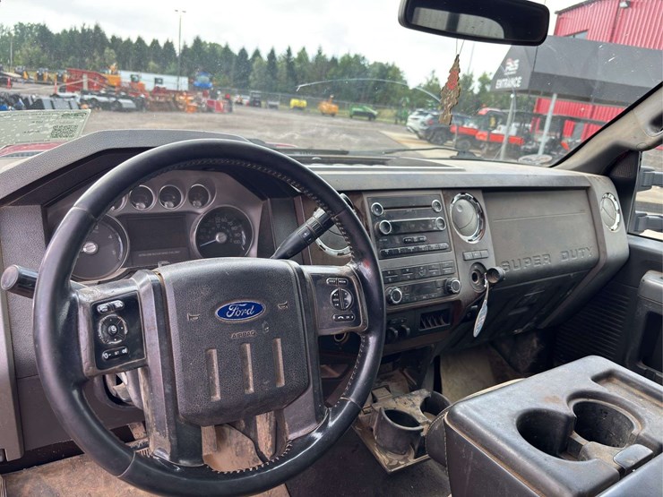 2011-ford-f350-image-18
