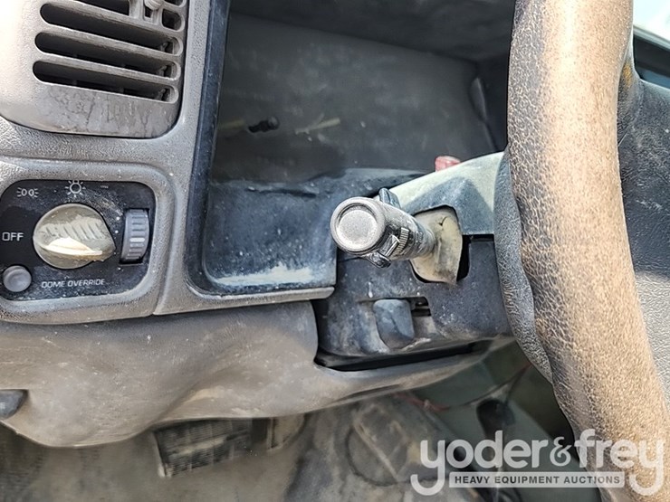 1998-chevrolet-3500-image-27