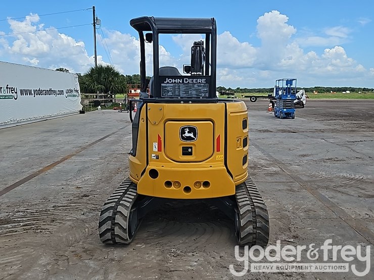 2023-deere-35g-image-28