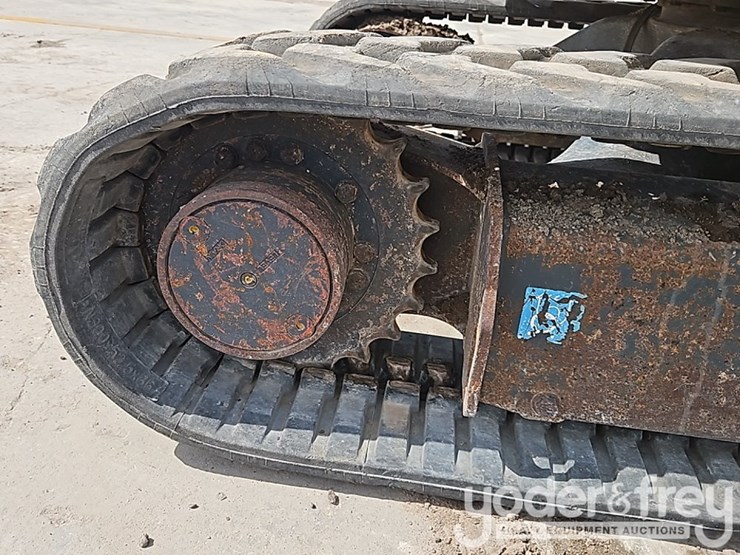 2017-deere-30g-image-9