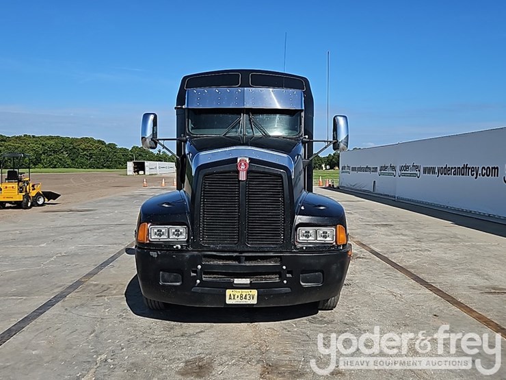 2007-kenworth-t600-image-11