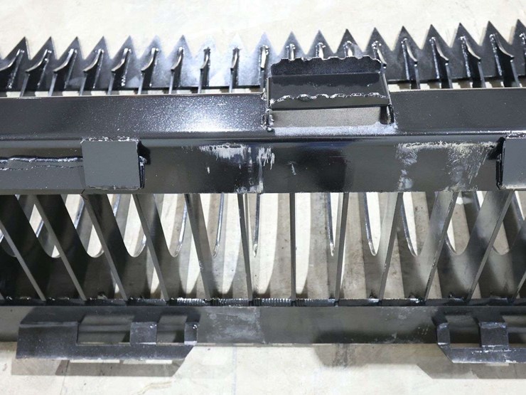 72"-qt-fine-skeleton-bucket-low-side-image-4