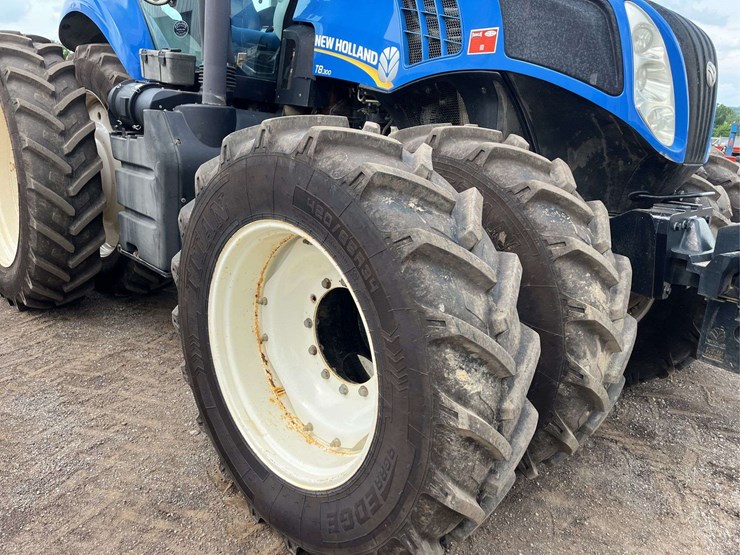 2012-new-holland-t8.300-image-14