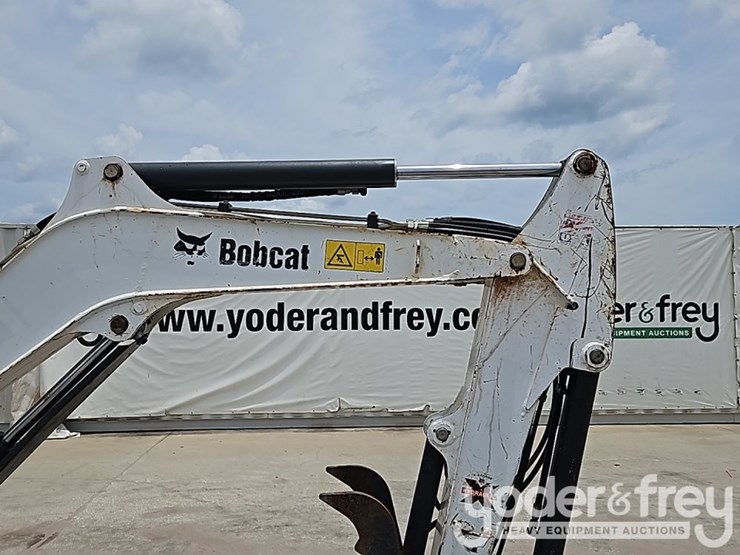2019-bobcat-e35-image-16