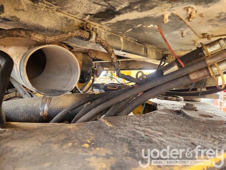 2010-deere-644k-image-10