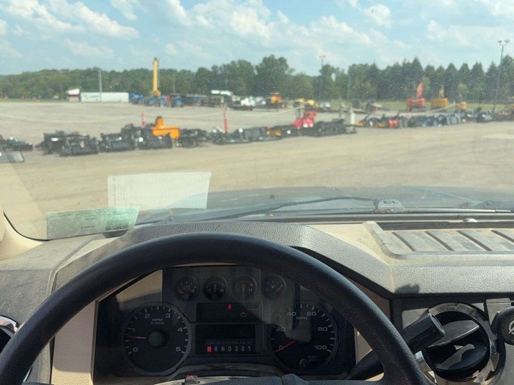 2008-ford-f450-image-27
