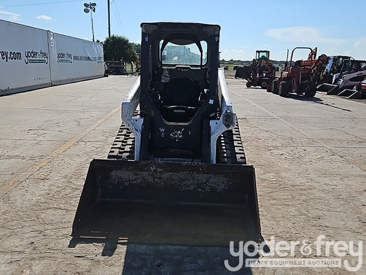 2021-bobcat-t62-image-13