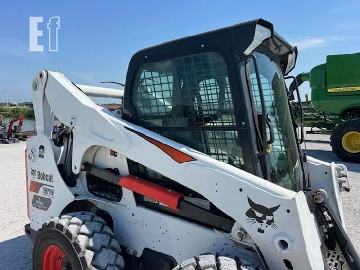 2023-bobcat-s770-image-14
