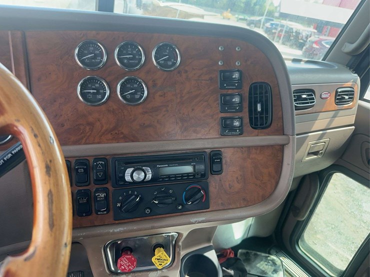 2006-peterbilt-378-image-40