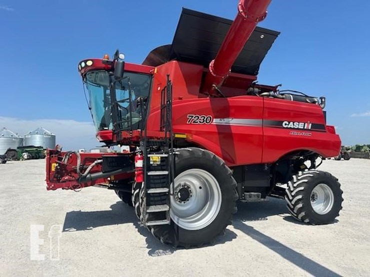 2012-case-ih-7230-image-2