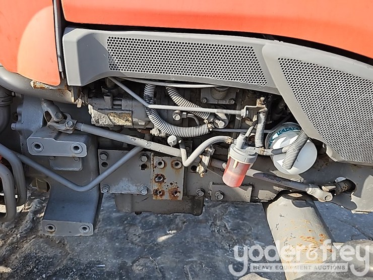 2014-kubota-l2501dt-image-16