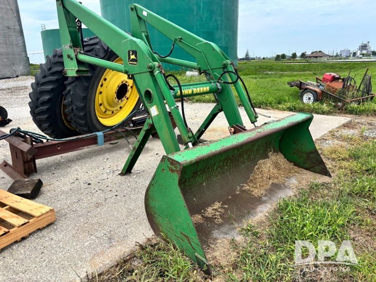 john-deere-725-image-4