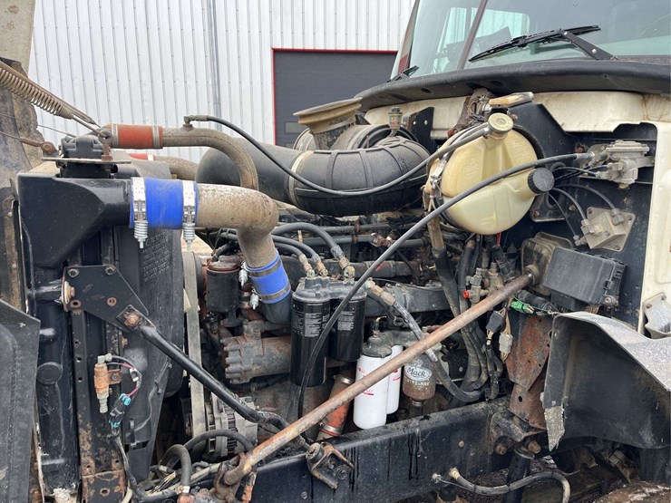 1999-mack-ch6-dump-truck-image-14