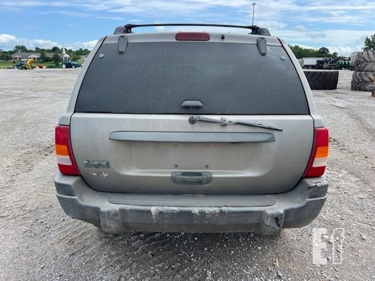 2001-jeep-grand-cherokee-laredo-image-5