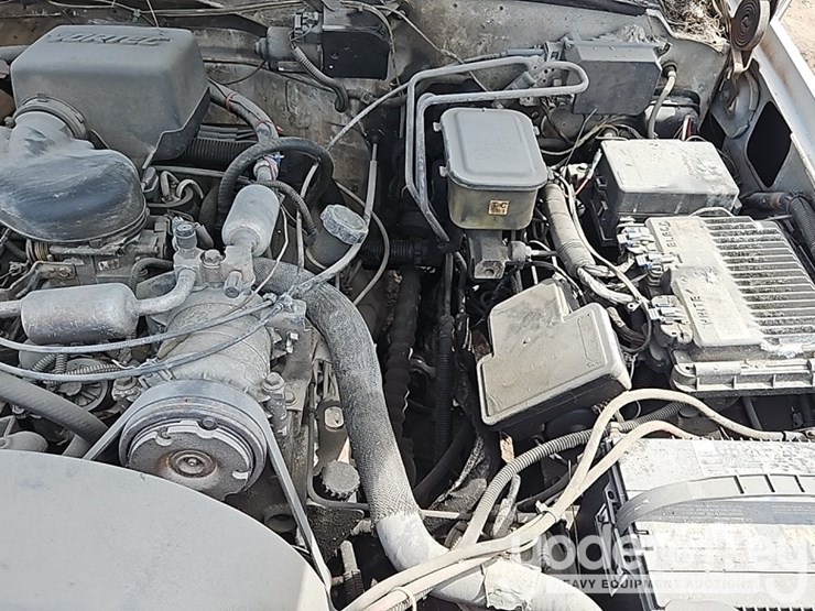 1997-gmc-3500-image-23
