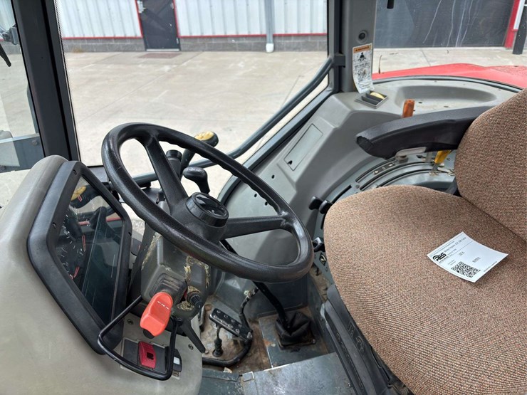 massey-ferguson-4225-image-21