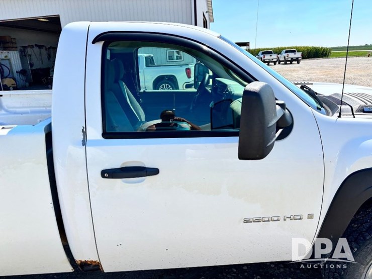 2008-chevrolet-2500-image-45