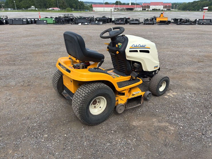 cub-cadet-lt1040-image-3