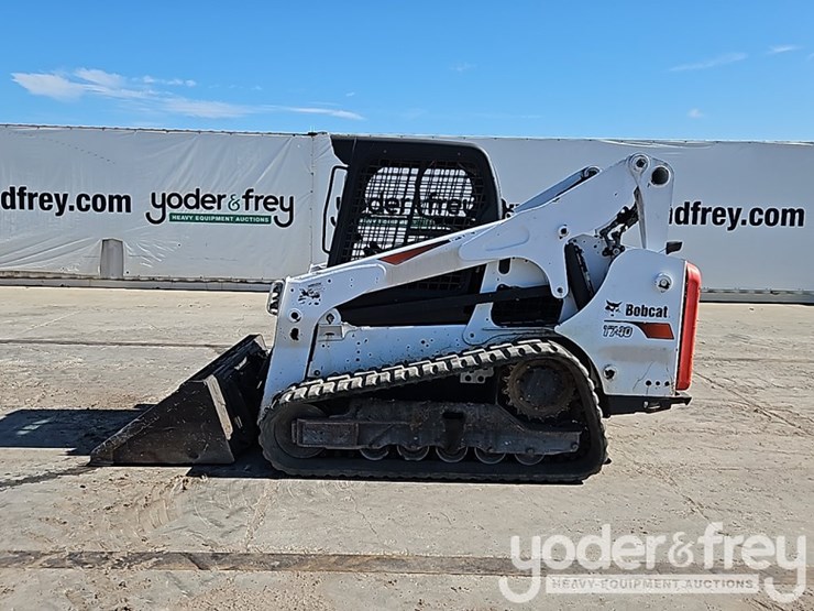 2019-bobcat-t740-image-2