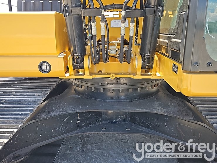 2022-caterpillar-320-image-20