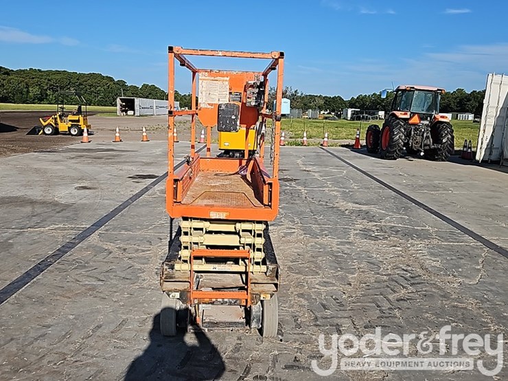 jlg-1932r-image-11