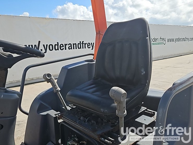 2010-hamm-hd14vv-image-19