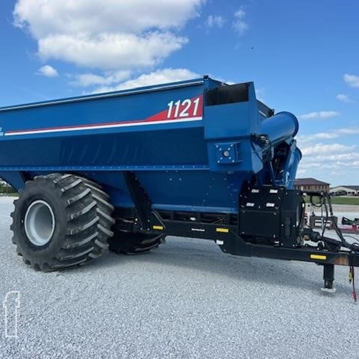 2023 KINZE 1121