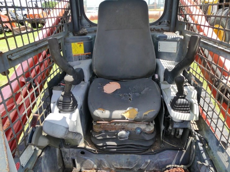 2015-kubota-svl75-2-image-12