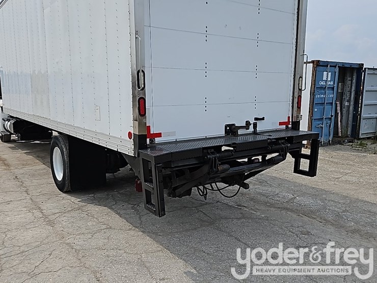 2017-international-durastar-4300-image-13
