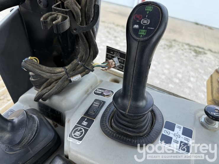 2015-caterpillar-d6n-xl-image-36