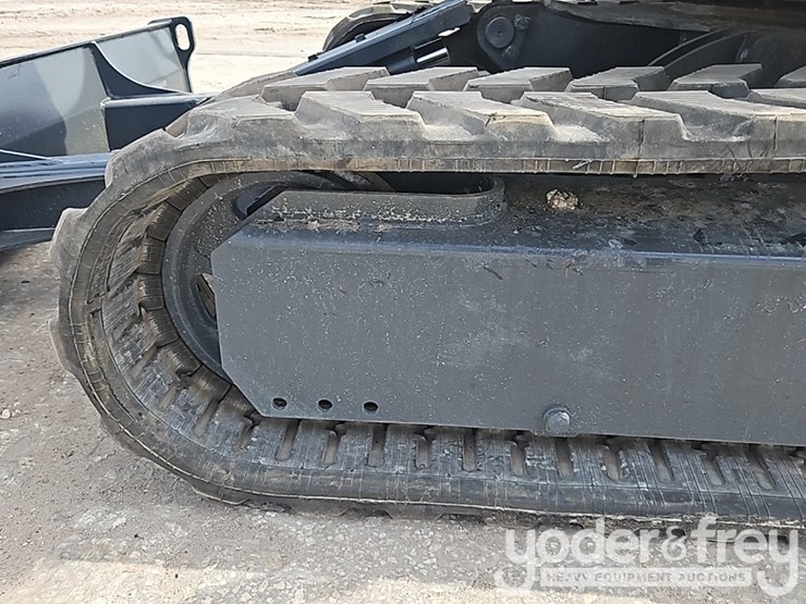 2023-deere-35g-image-23