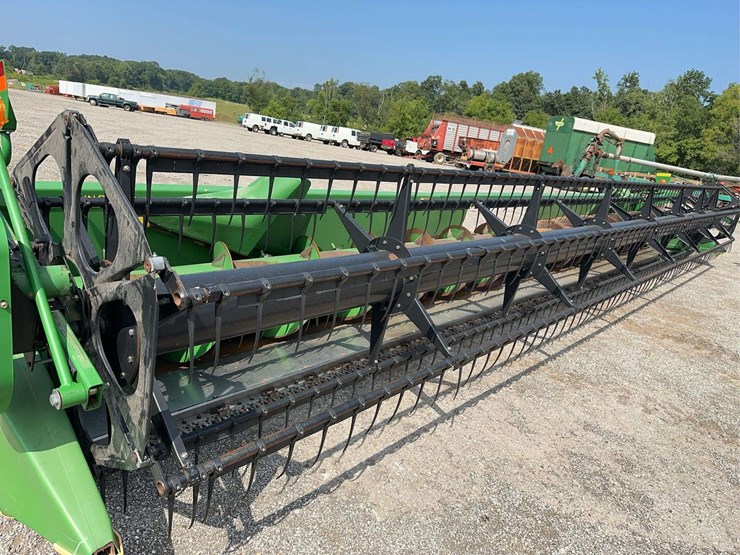 2013-john-deere-635f-image-17
