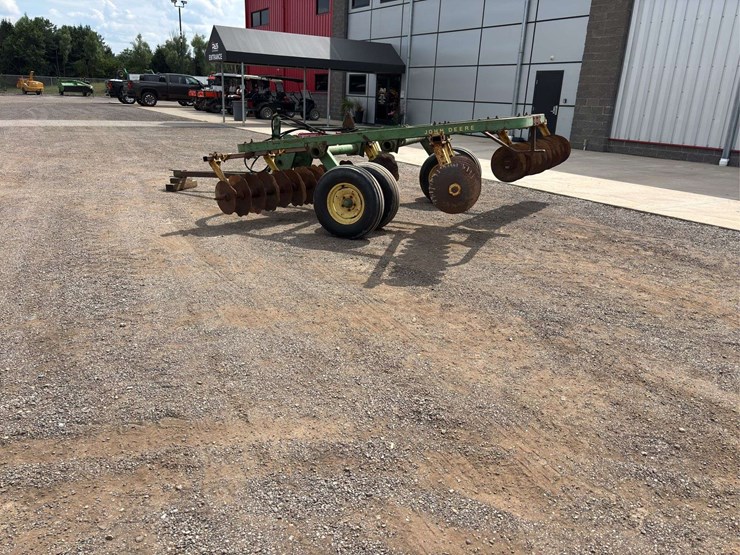 john-deere-110-image-4