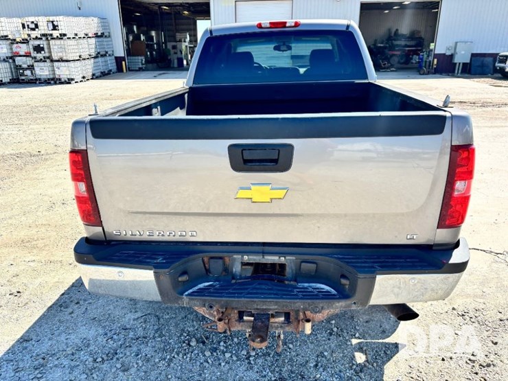 2013-chevrolet-silverado-2500-lt-image-7