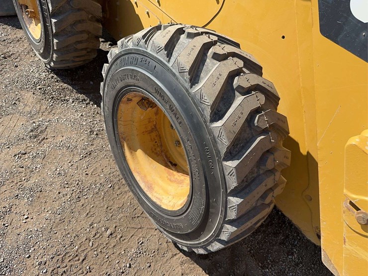 2018-caterpillar-262d-image-5